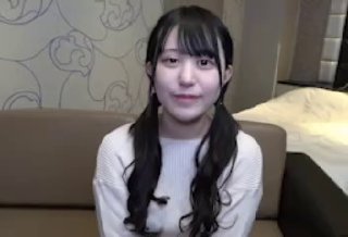 池畔湿身性爱